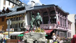 A Chamonix, au pied du mont Blanc